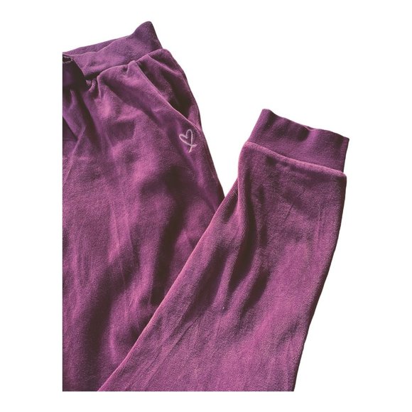 Victoria’s Secret Small Velour Jogger in African Violet - Picture 14 of 14